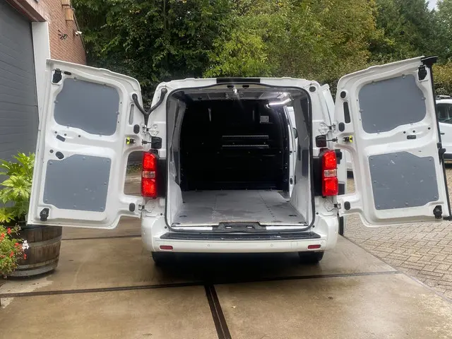 Opel Vivaro 2.0 CDTI L3 Selection camera 2021 Diesel 4