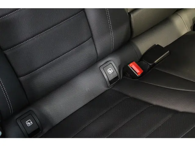 Mercedes-Benz GLC Coupé 300 4MATIC Premium 2019 Benzine 14