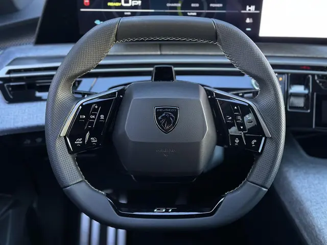 Peugeot e-3008 GT Avantage 210 73 kWh 2025 Elektrisch 39