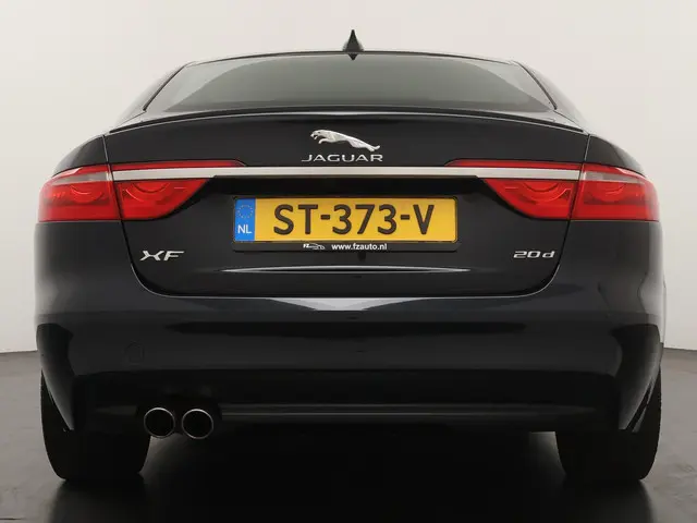 Jaguar XF 2.0d Portfolio 2018 Diesel 4