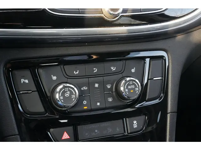 Opel Mokka X 1.4 Turbo Innovation 2018 Benzine 21