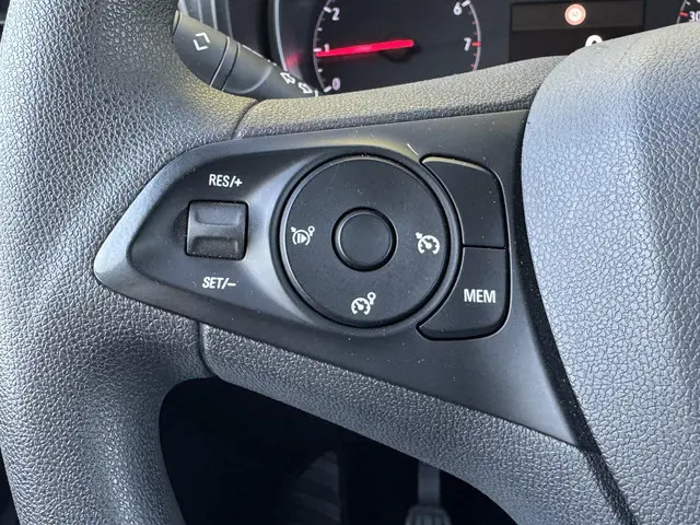 Opel Combo Tour 1.2 Turbo L1H1 Edition 2019 Benzine 24