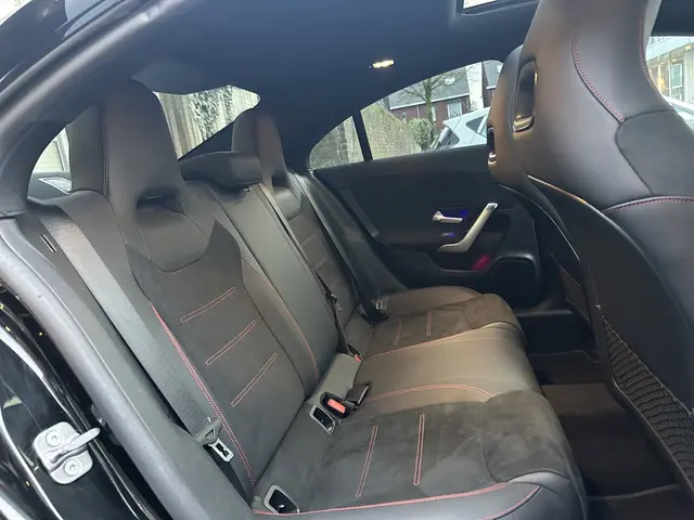 Mercedes-Benz CLA 250 e AMG Line 2022 Hybride Benzine 14