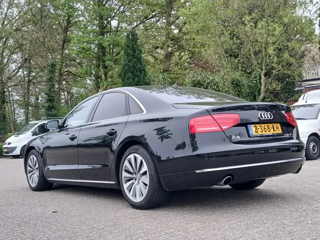 Audi A8 2.0 TFSI Hy. Pro L.+ 2012 Hybride Benzine 9