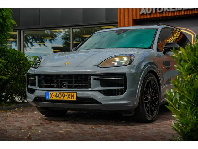 Porsche Cayenne 3.0 E-Hybrid 2024 Hybride Benzine 13
