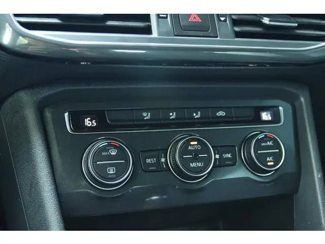 SEAT Tarraco 1.5 TSI XCELLENCE 7-PERS 2019 Benzine 25