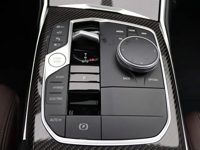 BMW 3 Serie Touring 330e 2024 Hybride Benzine 9