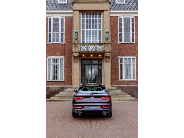 Bentley Bentayga 3.0 V6 Hybrid 2022 Hybride Benzine 129