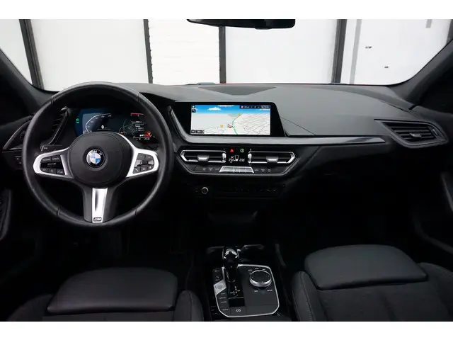 BMW 1 Serie 118i 2020 Benzine 10