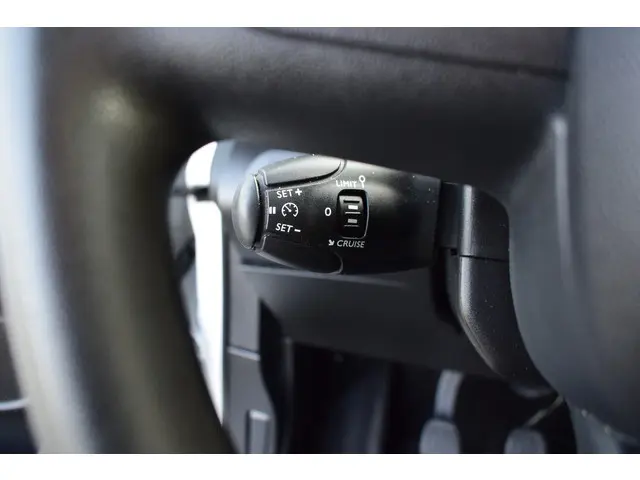 Toyota ProAce CITY 1.5 D-4D Cool Comfort 2020 Diesel 19