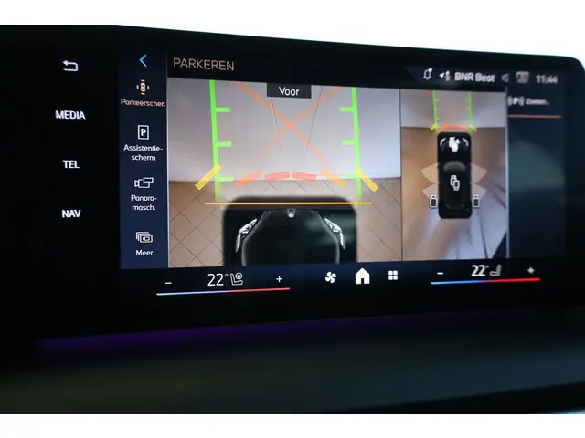 BMW 1 Serie 120 2024 Benzine 17