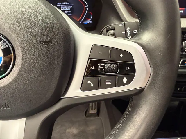 BMW 1 Serie 5-deurs 118i 2024 Benzine 13