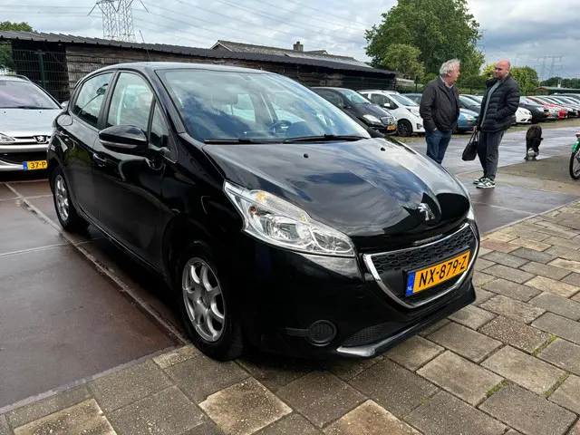 Peugeot 208 1.2 PureTech Airco Cruise 2015 Benzine 7