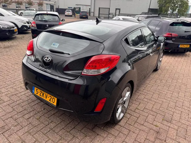 Hyundai Veloster 1.6 GDI i-Catcher 2012 Benzine 5