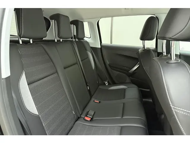 Peugeot 2008 1.2 PureTech Allure 2015 Benzine 14