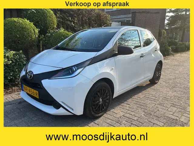 Toyota Aygo 1.0 VVT-i x-now 2017 Benzine