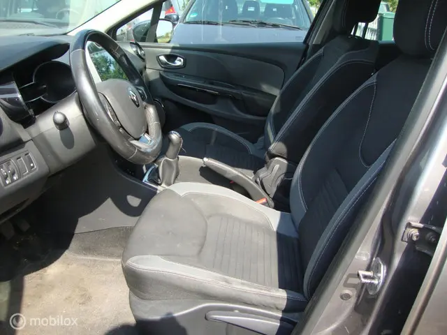 Renault Clio Estate 0.9 TCe Limited 2016 Benzine 5