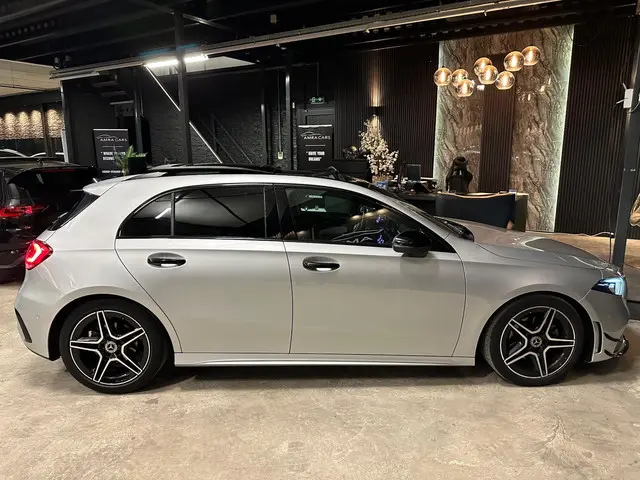 Mercedes-Benz A-Klasse 180|AMG|PANORAMA|MEMORY 2019 Benzine 8