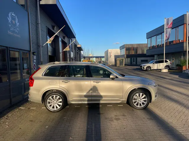 Volvo XC90 2.0 D5 AWD Momentum 2015 Diesel 4