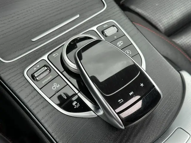 Mercedes-Benz C-Klasse AMG 43 4MATIC / PANO 2018 Benzine 9