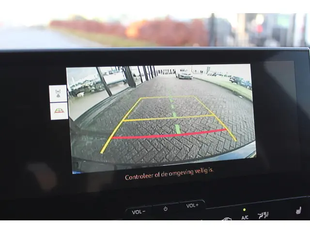 Toyota bZ4X Dynamic 71 kWh 2024 Elektrisch 8