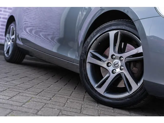 Volvo V40 T3 Automaat Inscription 2018 Benzine 11