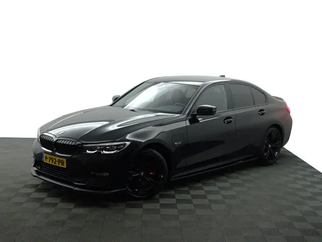 BMW 3 Serie 320e M Performance Aut- 2022 Hybride Benzine 27