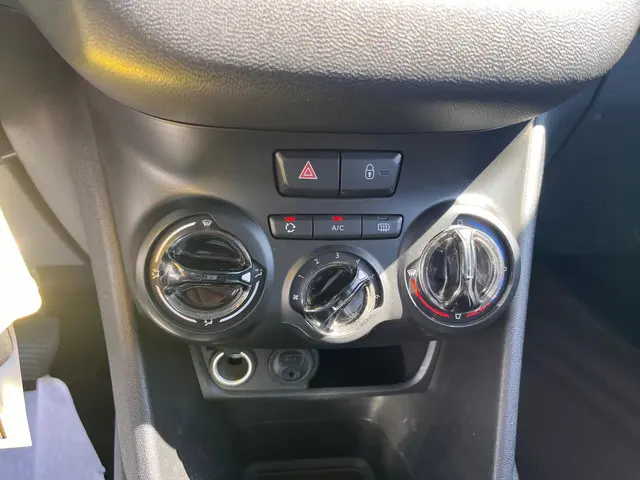 Peugeot 208 1.2 VTi Active 2012 Benzine 15