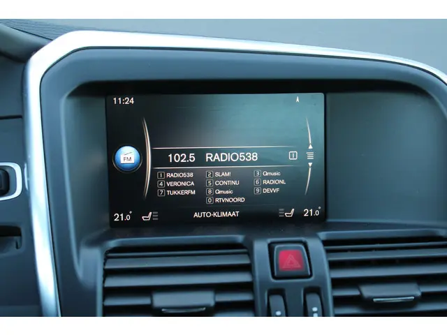Volvo XC60 T5 Automaat Polar+ 2018 Benzine 43