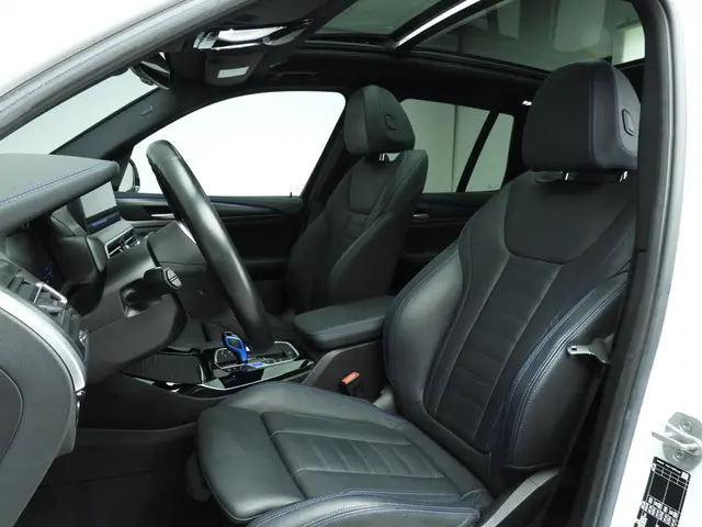 BMW iX3 High Executive 80 kWh 2022 Elektrisch 7