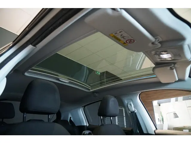 Peugeot 208 1.2 PureTech Allure 2017 Benzine 13