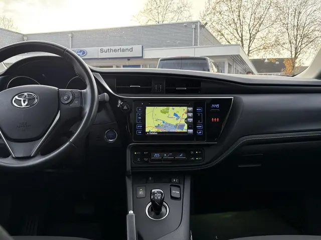 Toyota Auris 1.8 Hybrid Trend 2016 Hybride Benzine 15