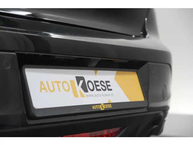 Peugeot 208 PureTech 100 Allure Pack 2023 Benzine 21