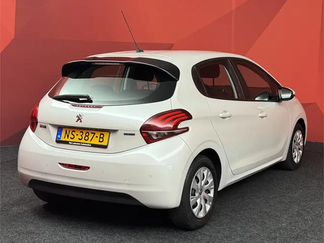 Peugeot 208 1.2 PureTech Blue Lion 2017 Benzine 2