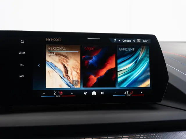 BMW 1 Serie 120 2025 Benzine 35