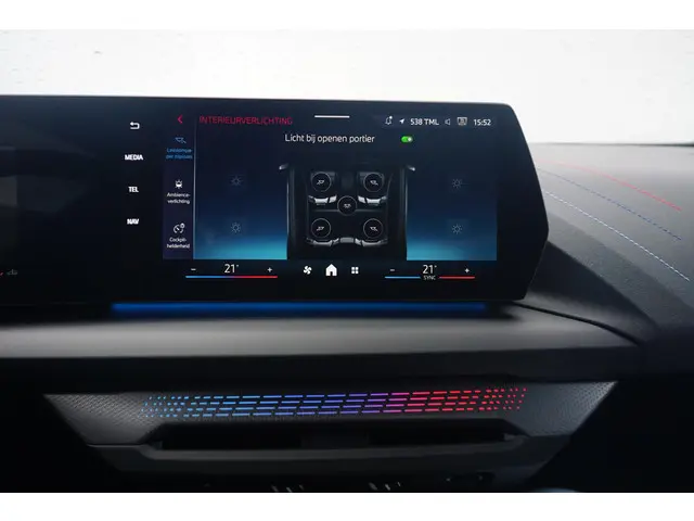 BMW 2 Serie Gran Coupé M235 xDrive 2026 Benzine 22