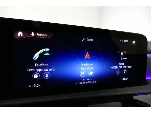 Mercedes-Benz CLA 250 e AMG Line 2023 Hybride Benzine 32