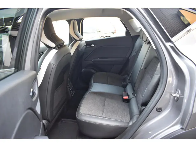 Renault Captur TCe 140 EDC Techno 2024 Benzine 10