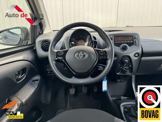 Toyota Aygo 1.0 VVT-i x-fun|Airco|NL-Auto 2022 Benzine 2