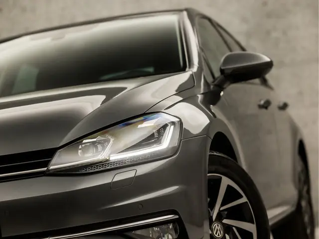 Volkswagen Golf 1.5 TSI Sportline 2018 Benzine 16