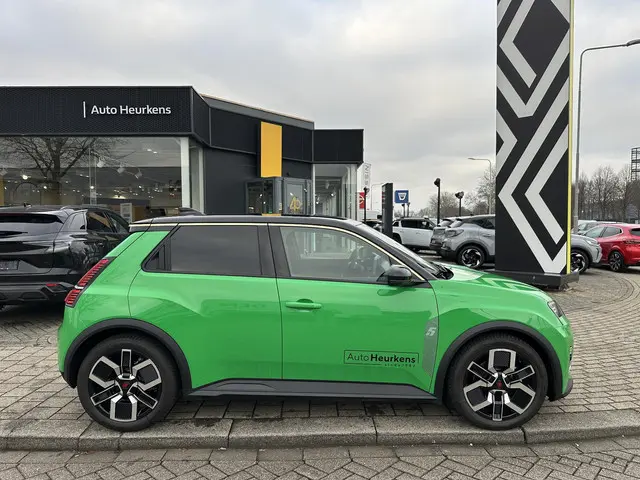 Renault 5 Techno 120 pk Urban Range 2025 Elektrisch 42