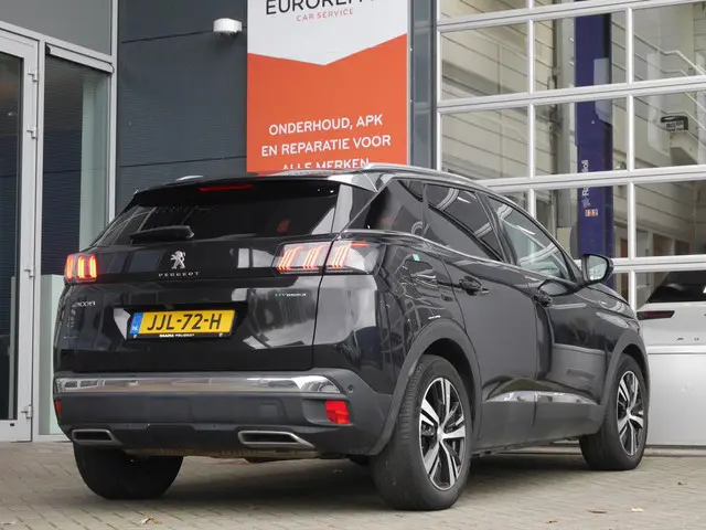 Peugeot 3008 1.6 HYbrid4 300 GT 2023 Hybride Benzine 5