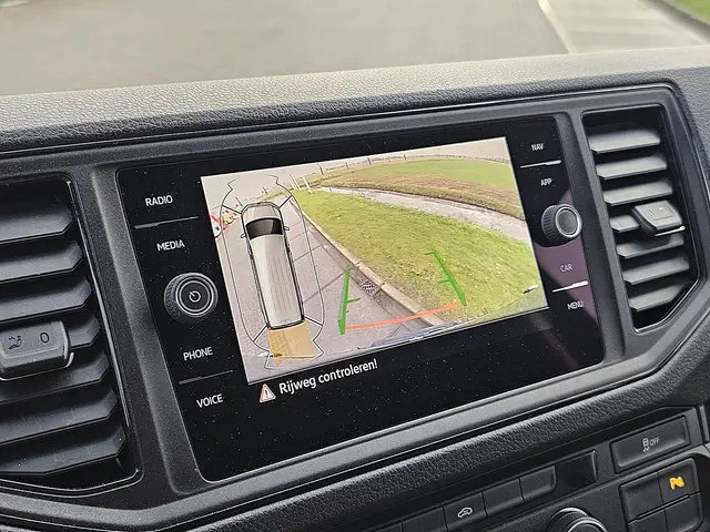 Volkswagen Crafter 35 2.0 2024 Diesel 14