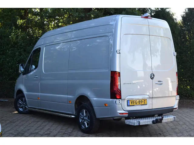 Mercedes-Benz Sprinter 319 3.0 CDI L2H2 2020 Diesel 6
