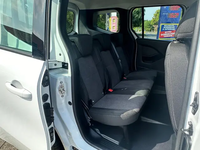 Mercedes-Benz Citan Tourer 113 Pro 2021 Benzine 18