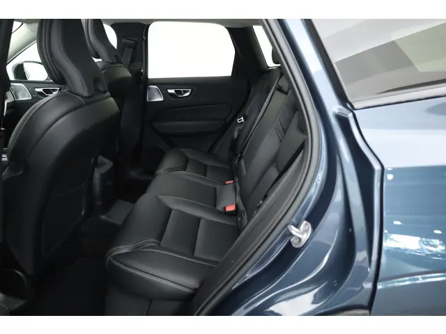 Volvo XC60 2.0 T8 AWD Ultra Dark 2025 Hybride Benzine 20