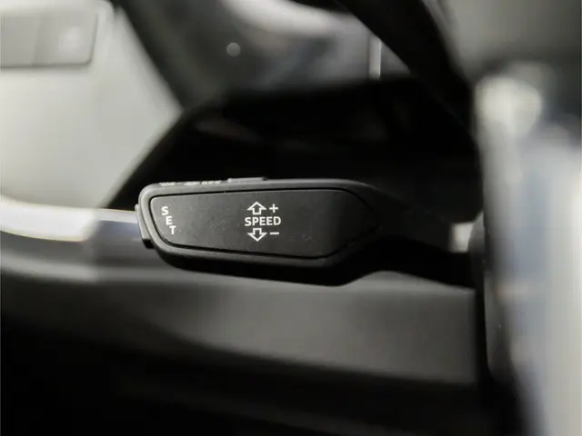 Audi Q3 35 TFSI Sportline 2020 Benzine 19