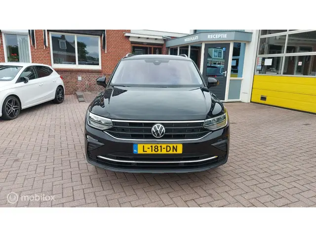 Volkswagen Tiguan 1.5 TSI Life Business 2021 Benzine 8
