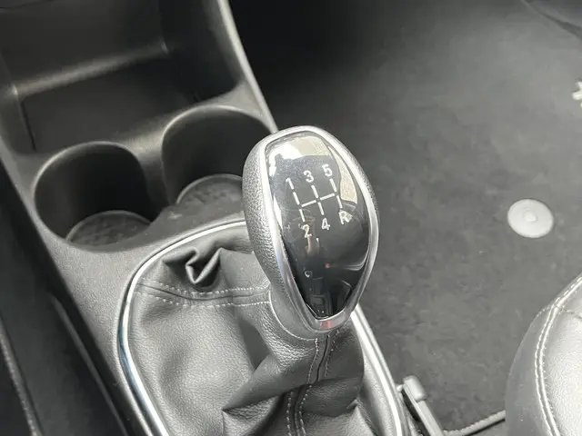 Opel KARL 1.0 ecoFLEX Innovation 2019 Benzine 26