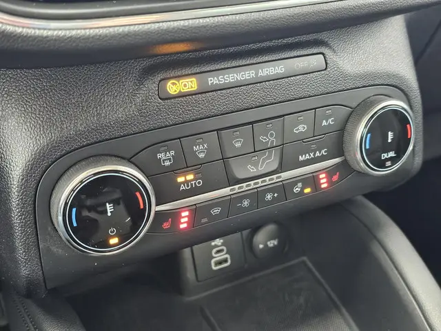 Ford Kuga 2.5 PHEV Titanium 2022 Hybride Benzine 29